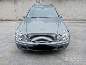 Mercedes classe E w211 320 v6 benzina per ricambi