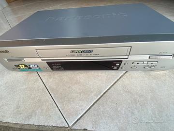 Videoregistratore vhs panasonic per uso ricambi