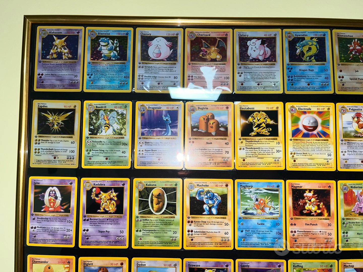 Pokemon set base Charizard - Collezionismo In vendita a Verona