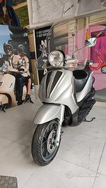 Piaggio Beverly 250 i.e. TOURER GRIGIO METALIZZATO