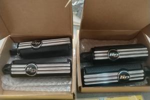 Pedaline, lenti e lampadine frecce