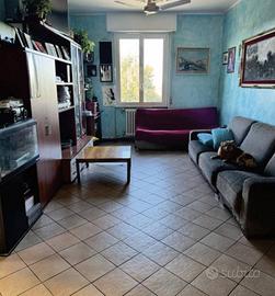 Immobile in asta di 86 m² con 3 locali a Cornate d