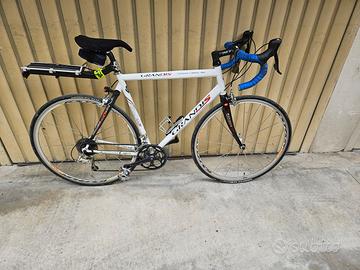 Bici corsa Grandis Overmax Carbon