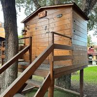 casetta du legno sull’albero