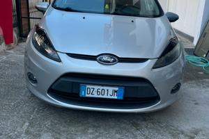 Ford fiesta 1.4 benzina/gpl