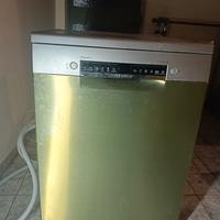 LAVASTOVIGLIE BOSCH SERIE 4