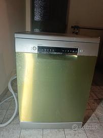 LAVASTOVIGLIE BOSCH SERIE 4