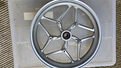 Cerchio anteriore BMW R1200 RT anni 2005-2009