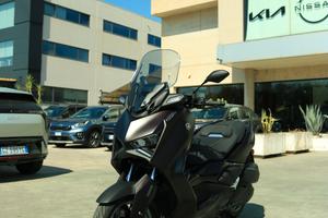 Yamaha X-Max 300 TECH MAX PARI AL NUOVO