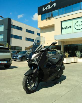 Yamaha X-Max 300 TECH MAX PARI AL NUOVO