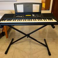 Tastiera Yamaha PSR E333