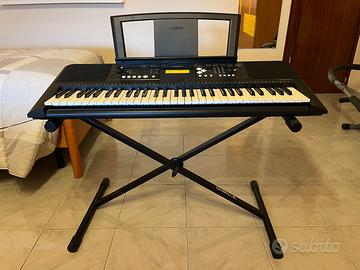Tastiera Yamaha PSR E333