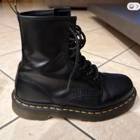 Dr. Martens neri taglia 37