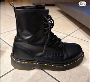 Dr. Martens neri taglia 37
