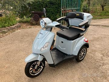 Scooter per disabili a tre ruote