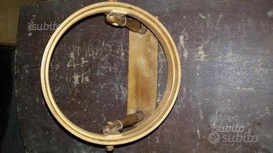 Supporto per ricamo in legno