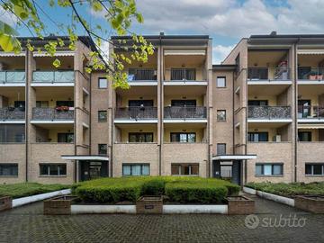 Meraviglioso Bilocale con loggia e box