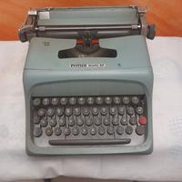 Macchina da scrivere Olivetti 