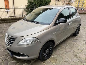Lancia Ypsilon 1.2 ecochic benzina/gpl