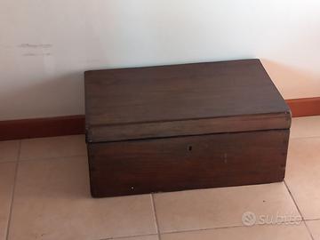 baule da carrozza vecchio