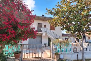 Casale, Terreni e attrezzature agricole