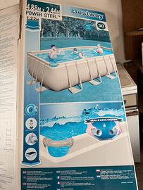 Piscina con pompa a sabbia