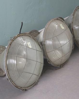 Lampada industriale da fabbrica anni 70