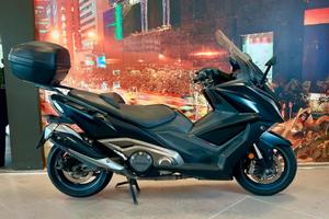 Kymco AK 550