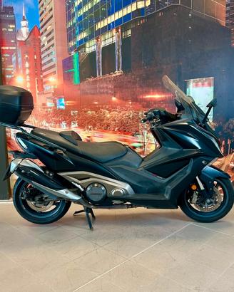 Kymco AK 550