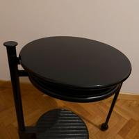 Coppia di tavolini da collezione