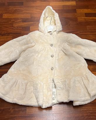 Pelliccia ecologica da ragazza