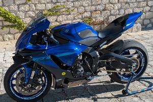 Yamaha yfz-r1 r1