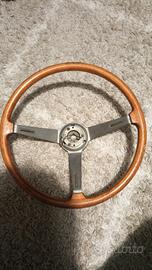 volante in radica Alfa Romeo