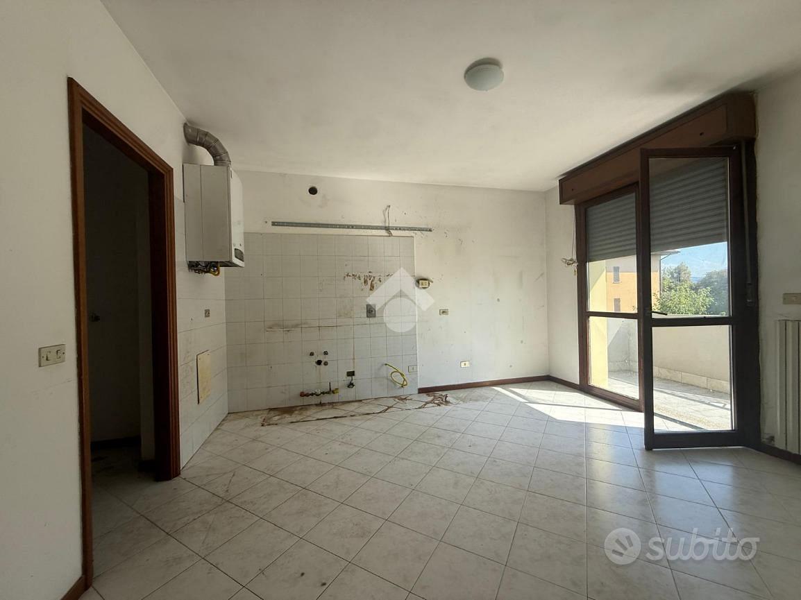 Appartamento – RE - Vista 2