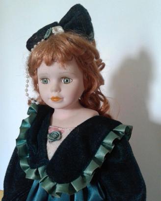 BAMBOLA DI PORCELLANA 