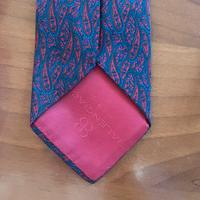 Cravatta Balenciaga firmata