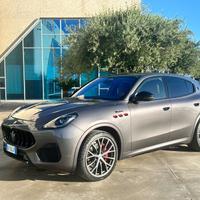 Maserati Grecale Modena 330cv possibilità noleggio