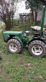 Trattore Ferrari 75 33RS con attrezzi