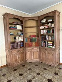 Mibile in  legno massello. Libreria
