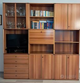 Mobile da soggiorno in legno di ciliegio