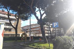 Portuense - locale commerciale con canna fumaria