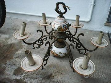 Due lampadari vintage.