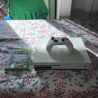 Xbox one S 1 TB con GTA5