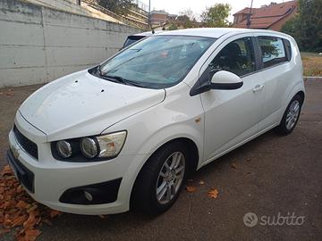 CHEVROLET Aveo 2ª serie - 2013