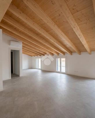 3 LOCALI A VILLONGO