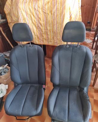 sedili isuzu dmax  2014