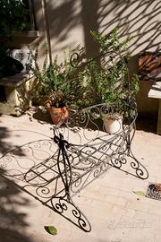 Culla a dondolo per bambole in ferro battuto