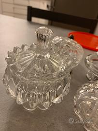 Zuccheriera e ciotole vintage in vetro