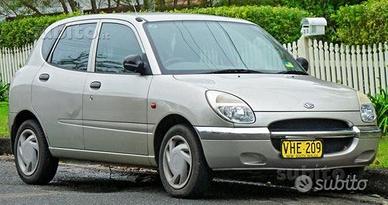 Parabrezza Daihatsu Sirion M100 (1998-2004)