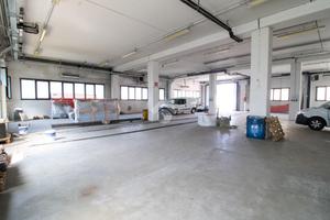 CAPANNONE A CERNUSCO SUL NAVIGLIO